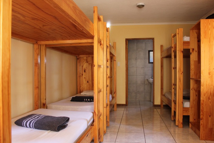 Dorm beds / Backpacking / Hostels / Outshoorn / Lodge 96